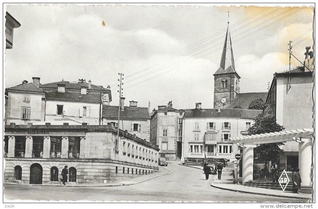 Bains-les-Bains (Vosges) - Le Bain Romain Et Rue De L´Hôtel De Ville - Edition Géhair - Carte G.R. Dentelée - Bains Les Bains