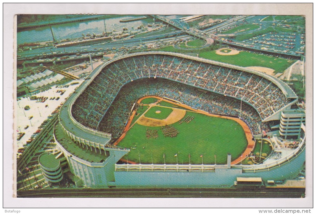 CPM NEW YORK , YANKEE STADIUM (voir Timbre) - Estadios E Instalaciones Deportivas