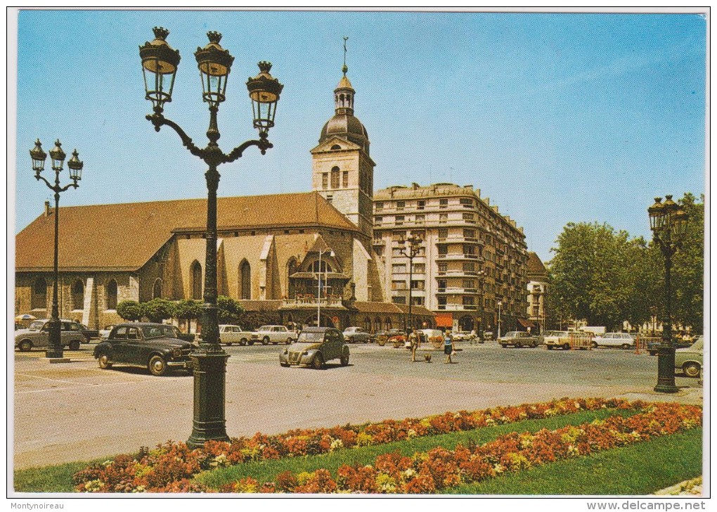 Haute  Savoie :  ANNECY : Vue  Place  (  2  Chevaux  Citroën ) - Annecy