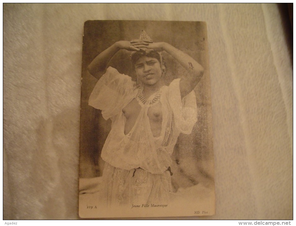 Cpa  Jeune Fille Mauresque  ND Phot  Femme Seins Nus Nude  1905 - Africa