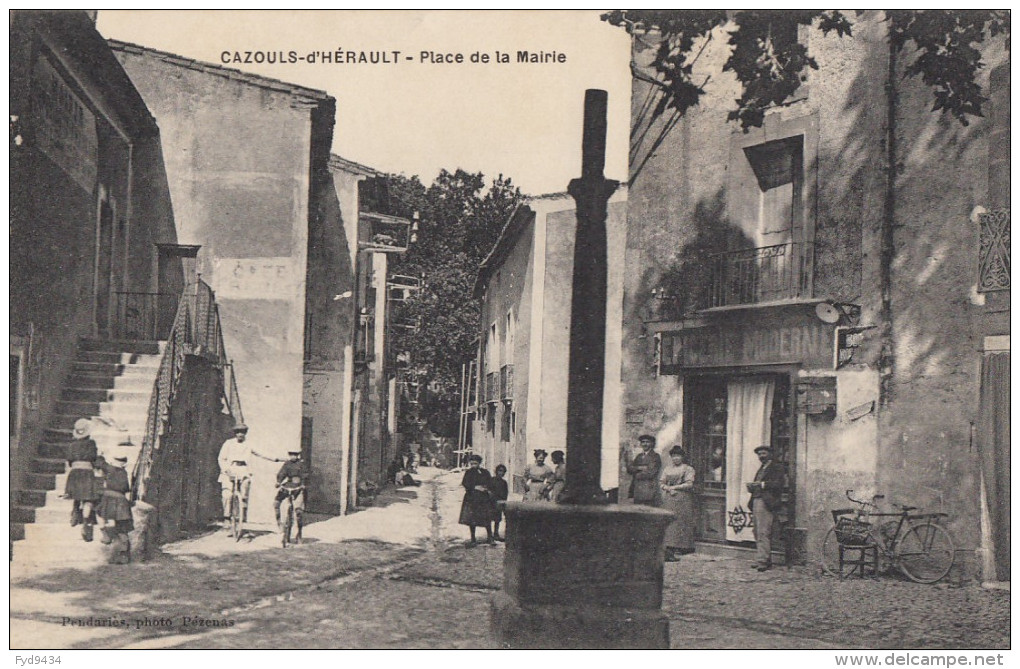 CPA - Cazouls D'Hérault - Place De La Mairie - Autres & Non Classés