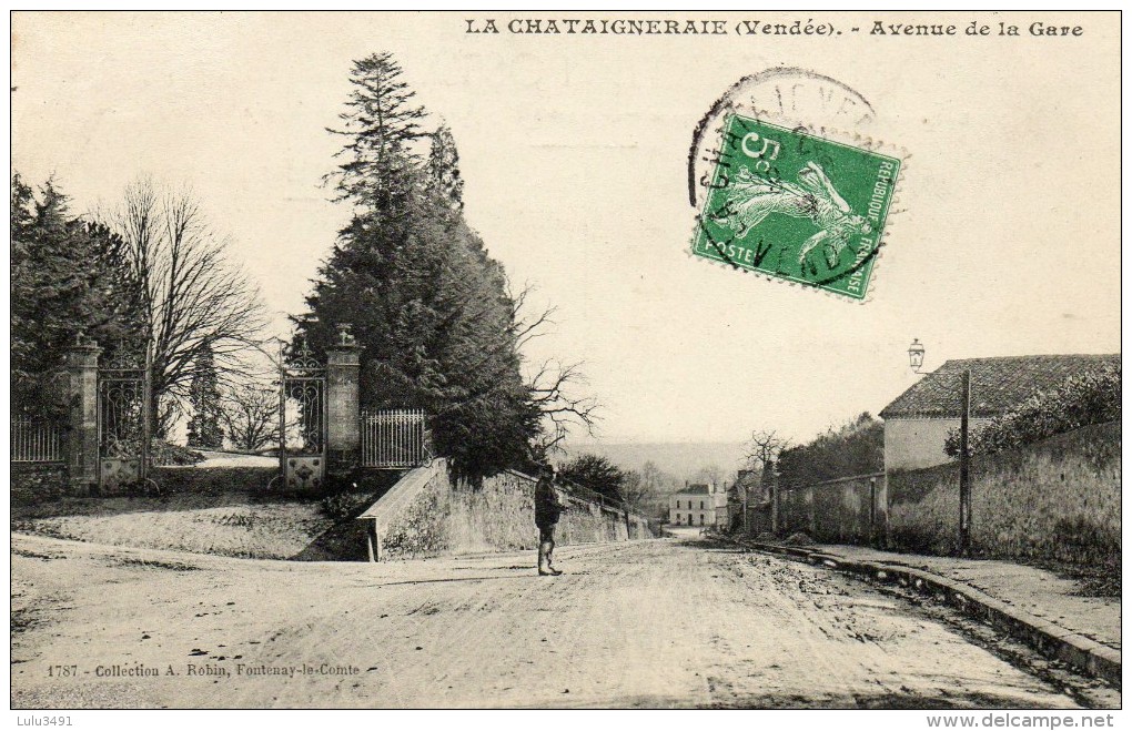 CPA - La CHATAIGNERAIE (85) - L'Avenue De La Gare - La Chataigneraie