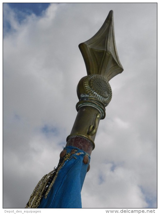 SUPERBE DRAPEAU FANFARE De PARIS Années 1920-1930 à Voir !!!!!!!!! - Banderas