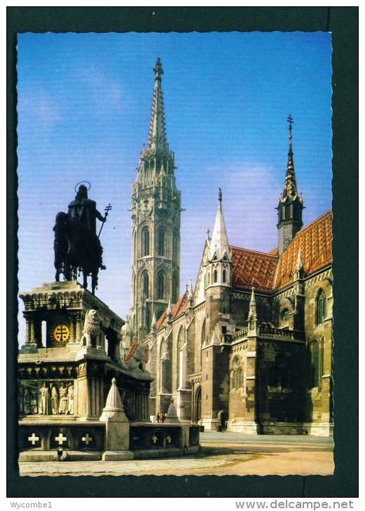 HUNGARY  -  Budapest  Matthias Church And St Stephen's Statue  Unused Postcard As Scan - Hungary