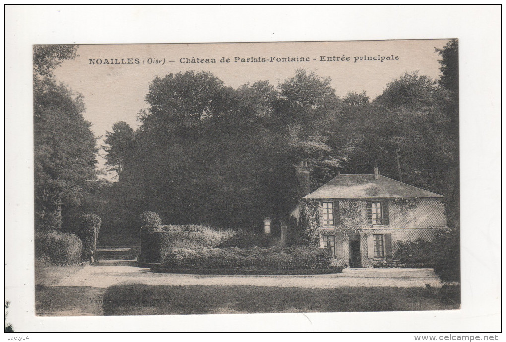 Noailles Chateau De Parisis Fontaine Entree Principale - Noailles
