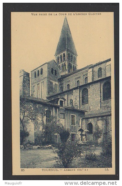 DF / 71 SAÔNE ET LOIRE / TOURNUS / L'ABBAYE (XIIe SIÈCLE), VUE PRISE DE LA COUR DE L'ANCIEN CLOÎTRE - Autres & Non Classés