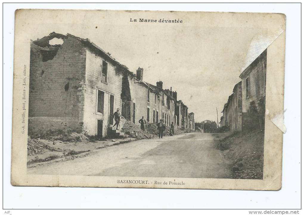 CPA ANIMEE BAZANCOURT, ANIMATION RUE DE POMACLE, MARNE 51 - Bazancourt