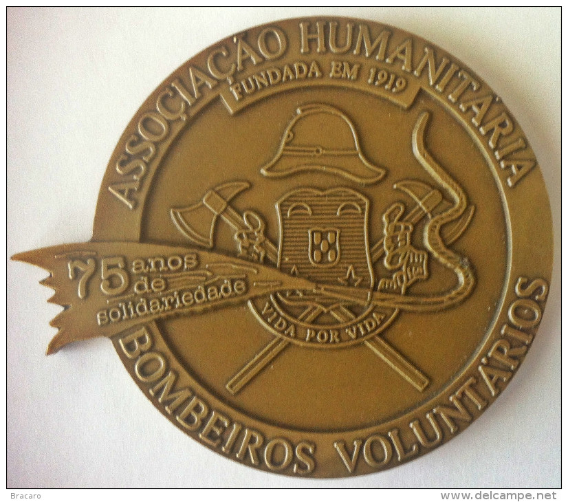 PORTUGAL - Fireman / Firemen / Pompiers - BIG MEDAL - BOMBEIROS VOLUNTÁRIOS VALENÇA - Museum / Museu 1994 - Firemen