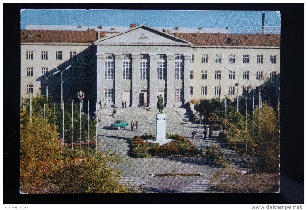 KYRGYZSTAN. BISHKEK CAPITAL. Lenin Monument.  USSR PC 1972  - Stationery Postcard - Kyrgyzstan