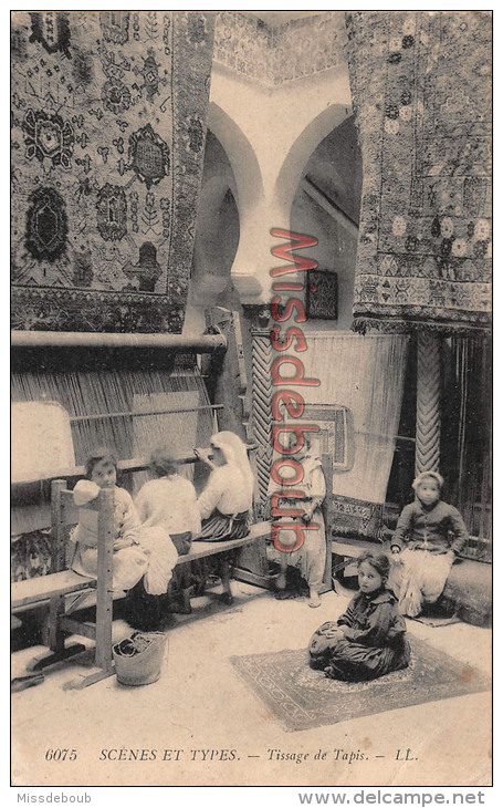 ALGERIE -   Dans Le Sud - Fabricants De Tapis - Tissage De Tapis  -  4 Scans - Scènes & Types