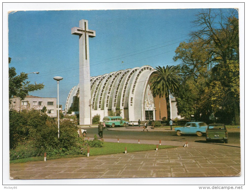 Chili--CHILLAN--Chillan City View--Cathedral (animée,voitures),cpsm 15 X 10 N° 64 Imp Chabad - Chile