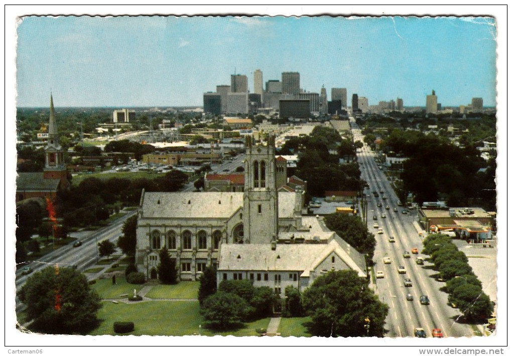 Etats Unis - Houston - Texas Largest City - Houston's Skyline As Seen From Main And Fannin Streets - Houston