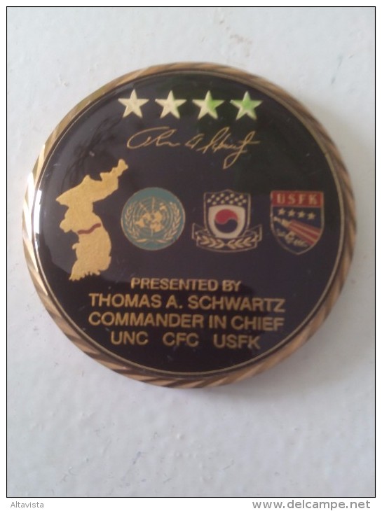 MEDAL WE GO TOGETHER COMMANDER IN CHIEF THOMAS A SCHWARTZ - Altri & Non Classificati