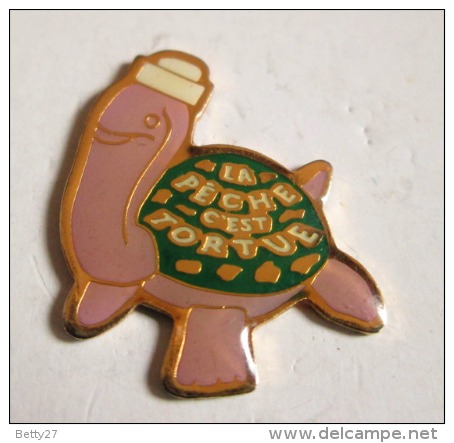 Pin's LA PECHE C EST TORTUE  P29 - Altri & Non Classificati