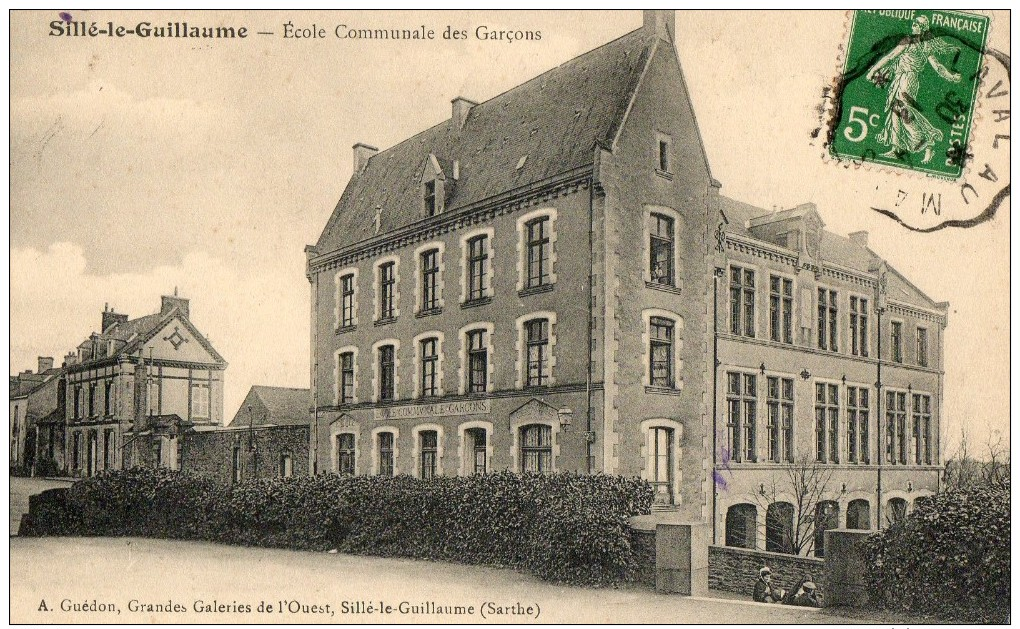 SILLE LE GUILLAUME - école Communale Des Garcons - Sille Le Guillaume