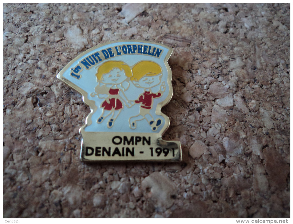 PINS POLICE GENDARMERIE OMPN DENAIN 1991 - Police