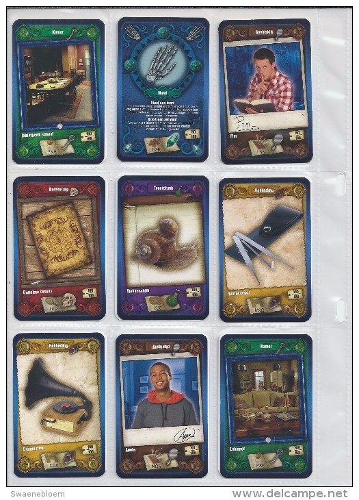 NL.- Het huis Anubis. Reality Cards. Verzamel en speel mee. Met alle 108 kaarten. 14 pag. tekst. 6 bladen cards.14 scans