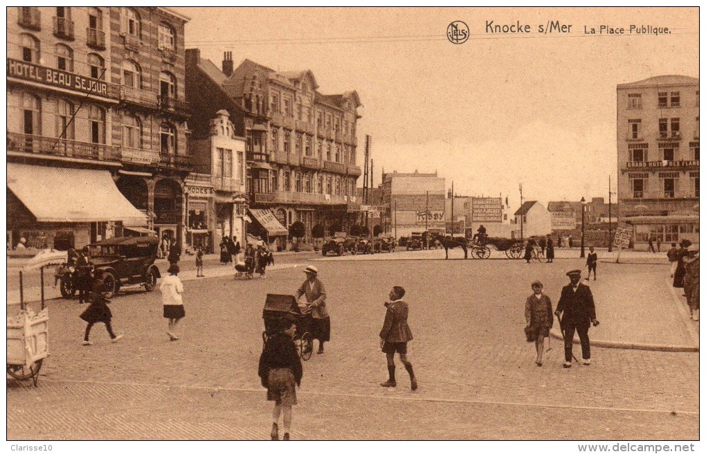 Belgique Knokke Knocke Sur Mer La Place Publique Animée - Knokke