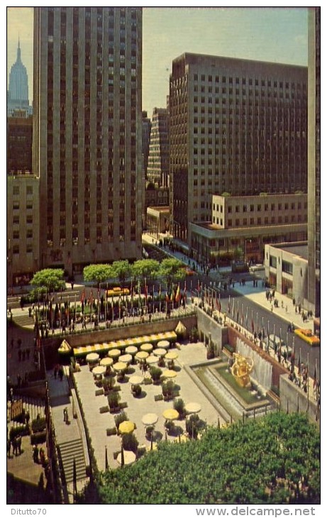 New York City - Plaza Of Rockefeller Center - 75415 - Formato Piccolo Non Viaggiata - Autres & Non Classés