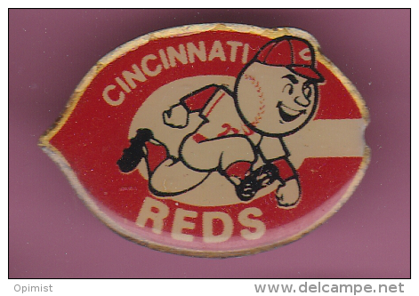 44669-Pin's.Les Reds De Cincinnati . Franchise De Baseball . - Baseball