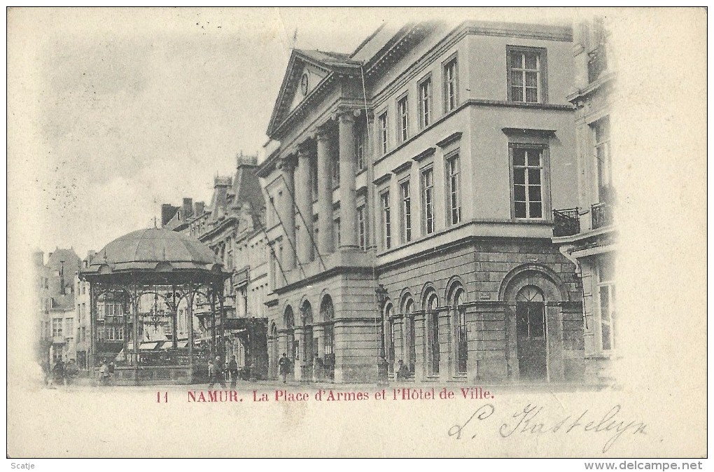 Namur.  -   La Place D'Armes Et L'Hôtel De Ville ;  (licht Kreukje) Namur  1902   Welkenraedt  -   Gand - Namur