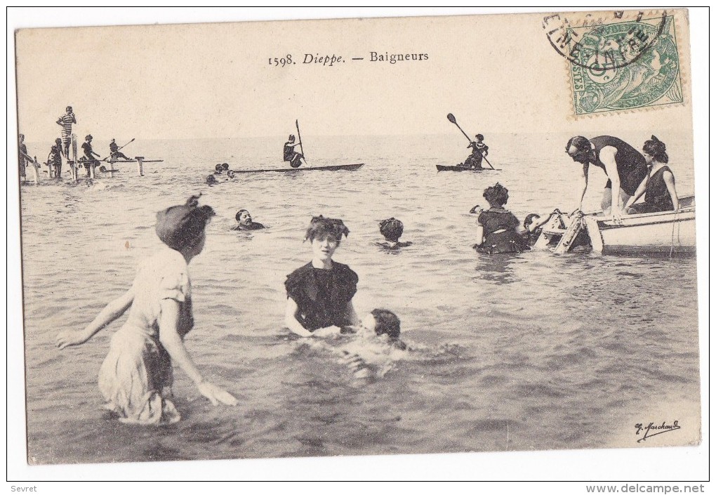 DIEPPE. - Baigneurs - Swimming