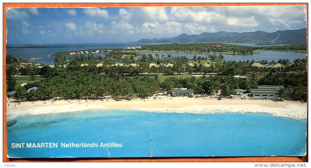 ST. MAARTEN . Netherlands Antilles - Mullet Bay , The Golf Course And The Lagoon. ST. MARTIN.- 21 Cm X 10.5cm - Saint-Martin