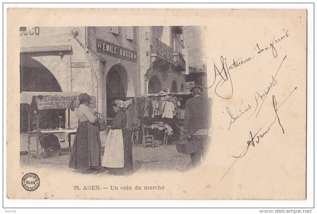 AGEN. - Un Coin Du Marché. Belle Carte Pionnière De 1902 - Agen