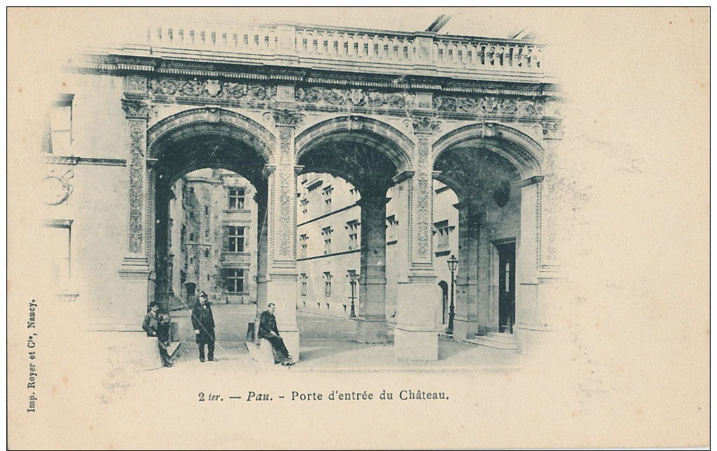 Pau. Porte D'entrée Du Château - Pau