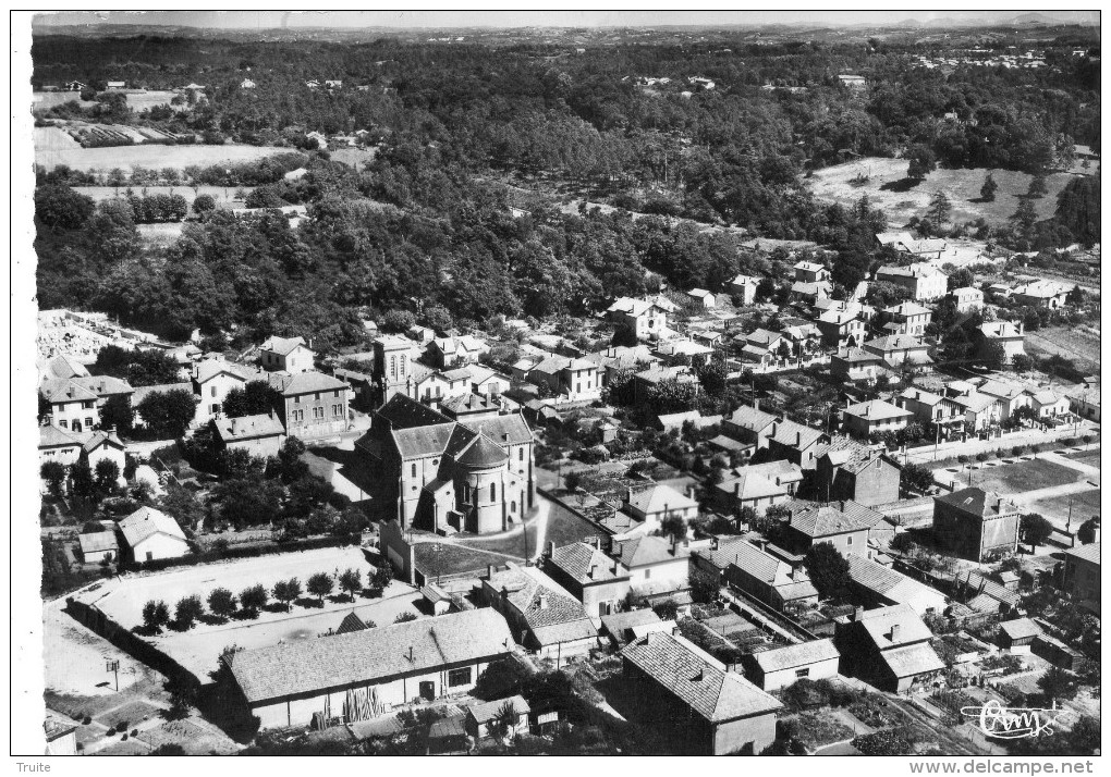 BOUCAU VUE AERIENNE QUARTIER DU CENTRE L'EGLISE - Boucau