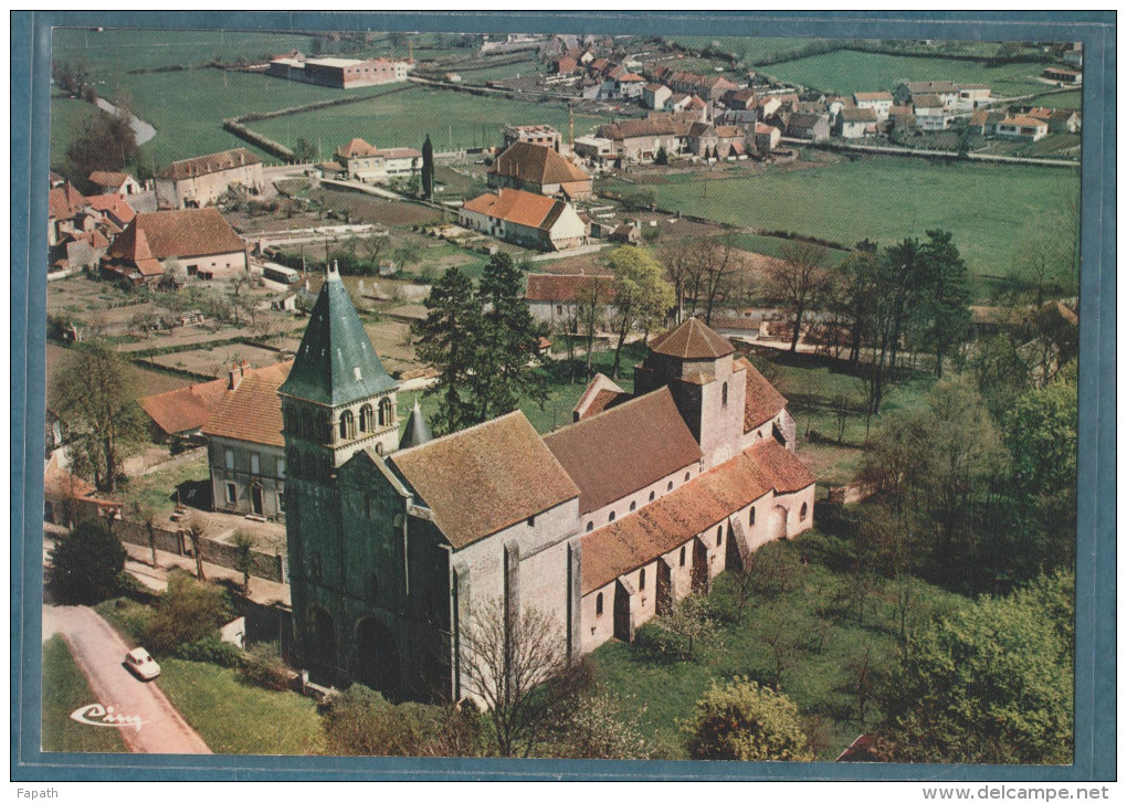 71 - PERRECY-les-FORGES  - Vue  Aérienne - L'Église  - Non écrite - 2 Scans -10.5 X 15 - CIM COMBIER - Other & Unclassified