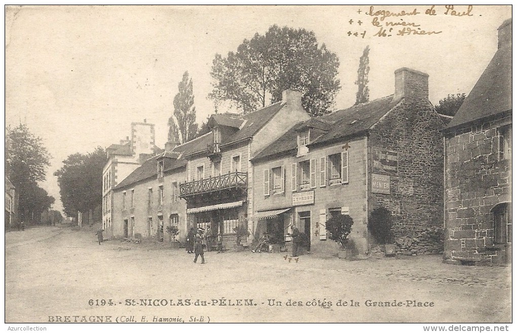 GRANDE PLACE - Saint-Nicolas-du-Pélem