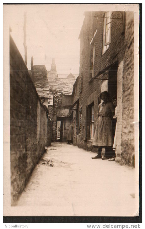 DB4328 - PORT... CORNWALL - BACKSTREET - RPPC - Autres & Non Classés