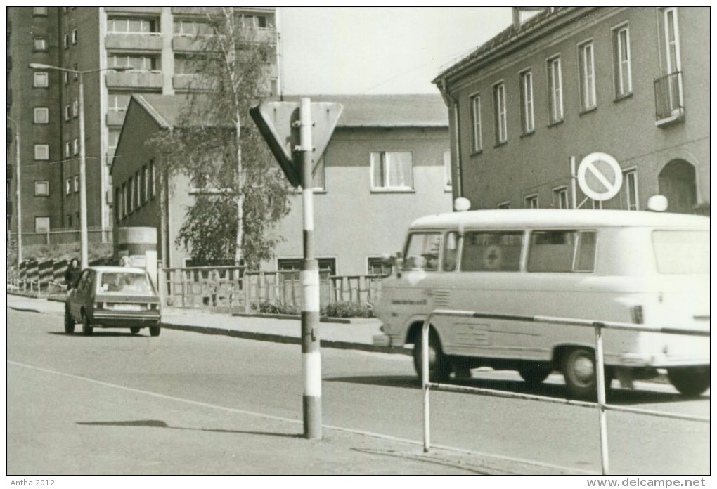 Rar PKW VW Golf In Borna Hochhaus Krankenwagen 1.7.1982 Nr. 01 13 02 160 - Borna