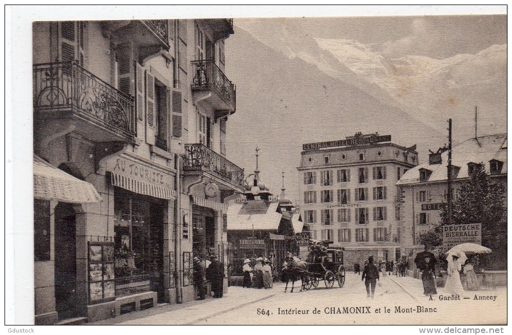 Intérieur De Chamonix Et Le Mont-Blanc - Chamonix-Mont-Blanc