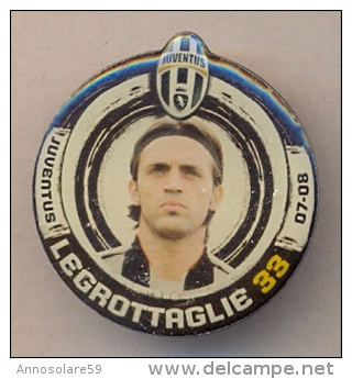 PIN´S FOOTBALL JUVENTUS - GIOCATORE (NICOLA LEGROTTAGLIE - N° 33) STAGIONE 2007/08 - LEGGI - Pin's