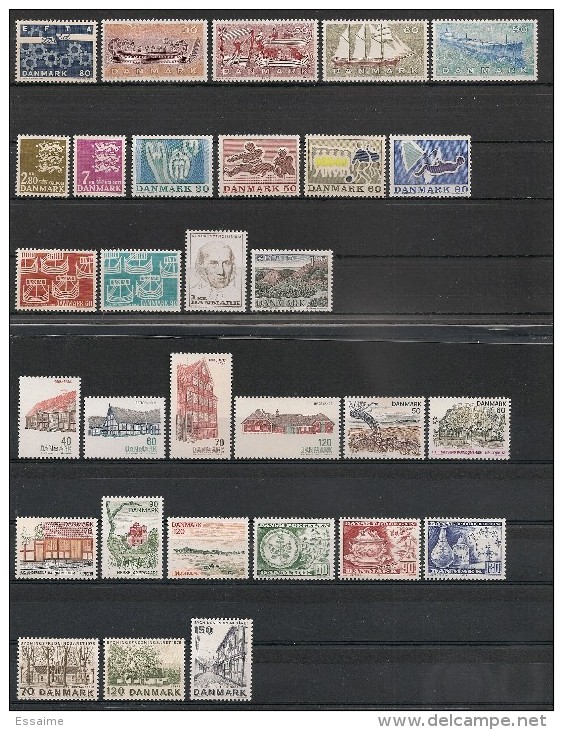 Danemark, Danmark. 30 Timbres Entre 1967 Et 1978. Neufs ** - Unused Stamps