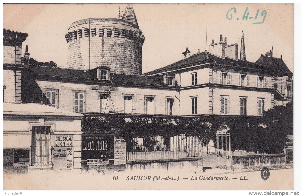 Cp , 49 , SAUMUR , La Gendarmerie - Saumur