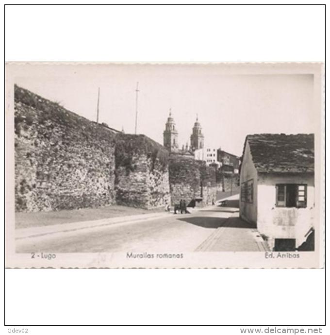 LGOTP8263A-LFTD2191.Tarjeta Postal De LUGO. Edificios.MURALLAS ROMANAS DE Lugo.CATEDRAL - Lugo