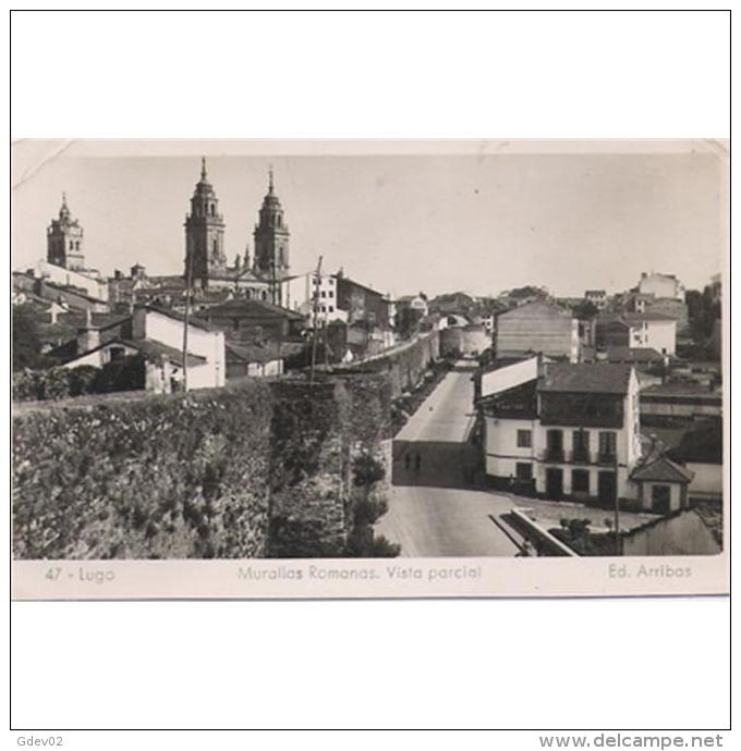 LGOTP8263C-LFTD3779.Tarjeta Postal De LUGO. Edificios.casas.catedral.MURAllas ROMANAS DE LUGO.Vista Parcial - Lugo