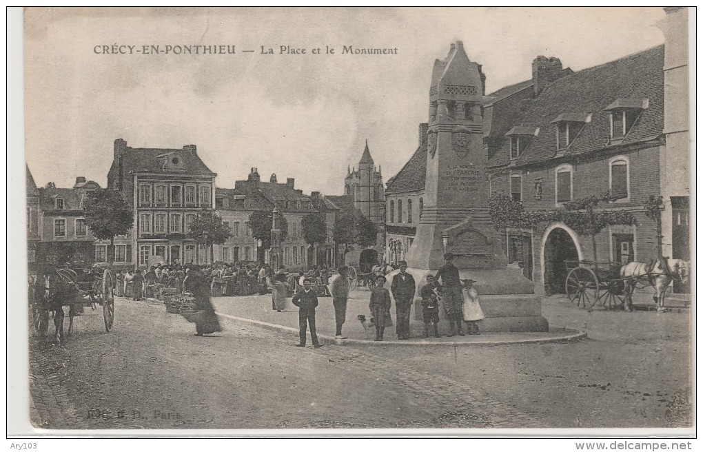 80- Somme _Crécy-en-Ponthier _ La Place Et Le Monument édité Pour Jean De Luxembourg (un Jour De Marché ) - Crecy En Ponthieu