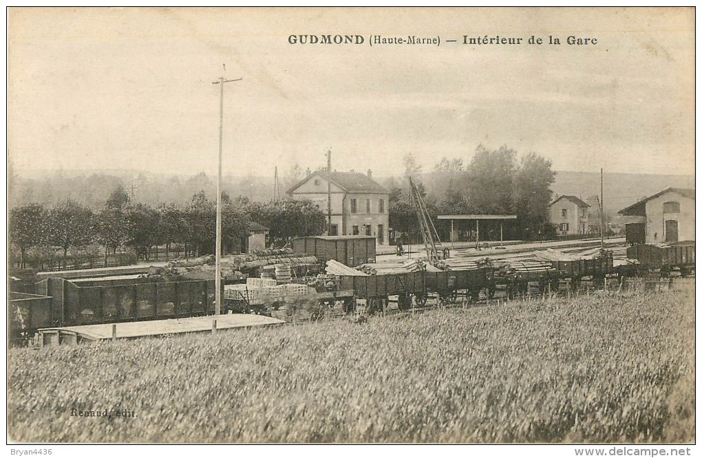 52 - Gudmond - ** La Gare - Wagons  En Gare ** - Cpa - Bon état. - Other & Unclassified