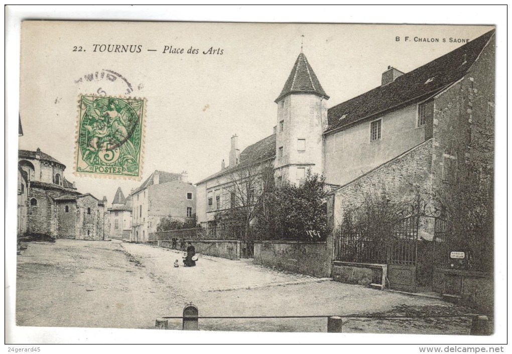 CPA TOURNUS (Saone Et Loire) - Place Des Arts - Other & Unclassified