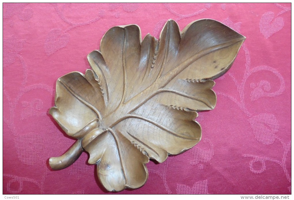 Plateau  à Fruits En Bois   Sculpté - Dishes