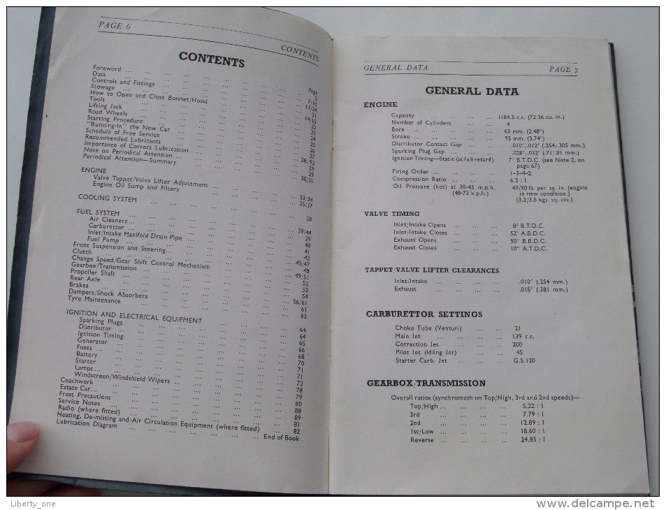 The HILLMAN MINX OWNER'S HANDBOOK Mark III - A Product of the Rootes Group - Anno 1949 ( zie foto´s voor details )