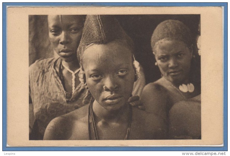 AFRIQUE - TCHAD --  Jeune Femme Foulbé - Tchad