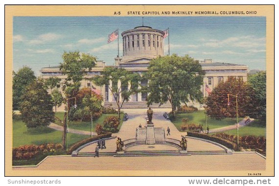 State Capitol And Mckinley Memorial Columbus Ohio - Columbus