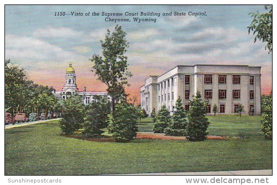 Vista Of The Supreme Court Building And State Capitol Cheyenne Wyoming - Cheyenne