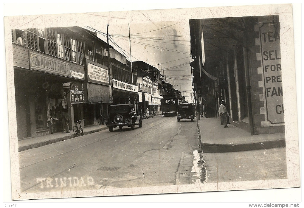 TRINIDAD    UNE  RUE   (TRAMWAY VOITURES +  ANCIENNES  +  MAGASINS   ) - Trinidad