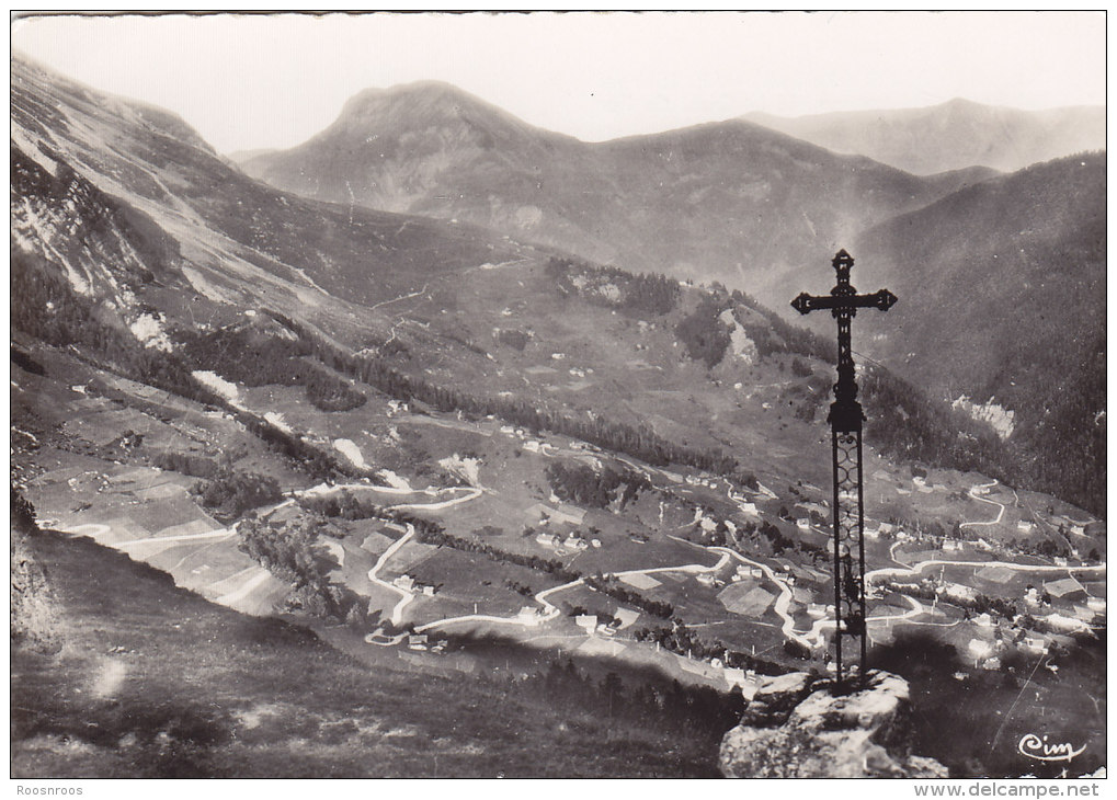 CP  COL DES ARAVIS 74 HAUTE SAVOIE LES LACETS VUS DU COL DE LA CROIX DE FER - Autres & Non Classés